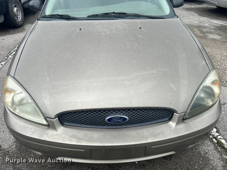 image for item EG0348 2006 Ford Taurus 