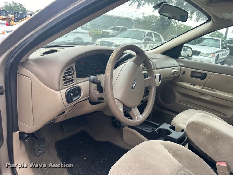 image for item EG0348 2006 Ford Taurus 