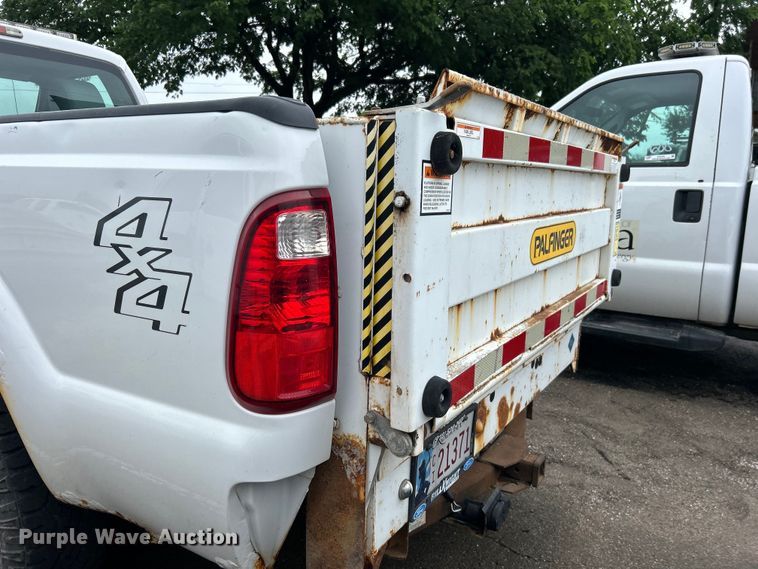 image for item EG0349 2012 Ford F250 Super Duty pickup truck