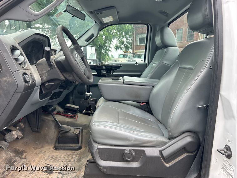 image for item EG0349 2012 Ford F250 Super Duty pickup truck