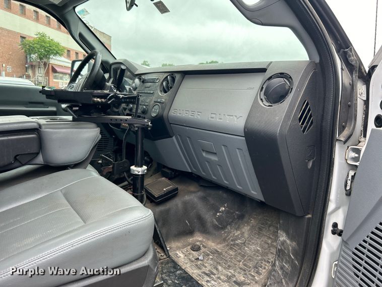 image for item EG0349 2012 Ford F250 Super Duty pickup truck