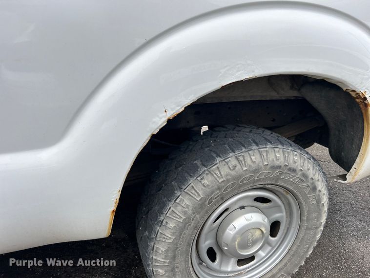 image for item EG0350 2012 Ford F250 Super Duty pickup truck