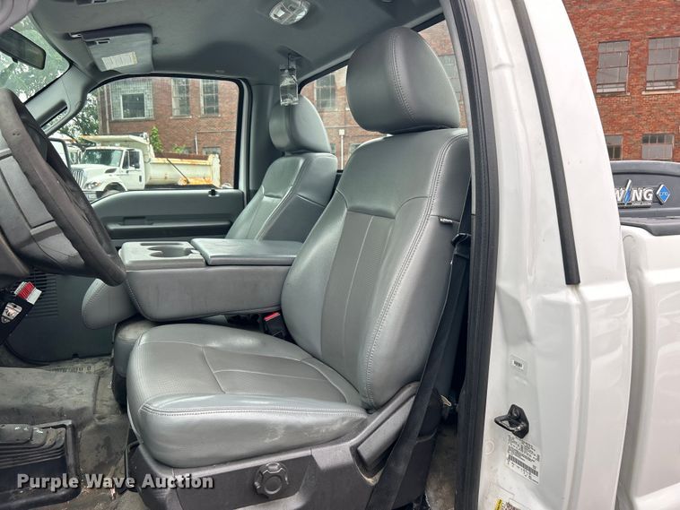 image for item EG0350 2012 Ford F250 Super Duty pickup truck