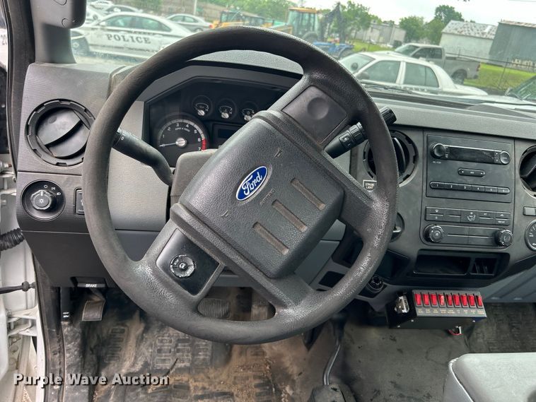 image for item EG0350 2012 Ford F250 Super Duty pickup truck