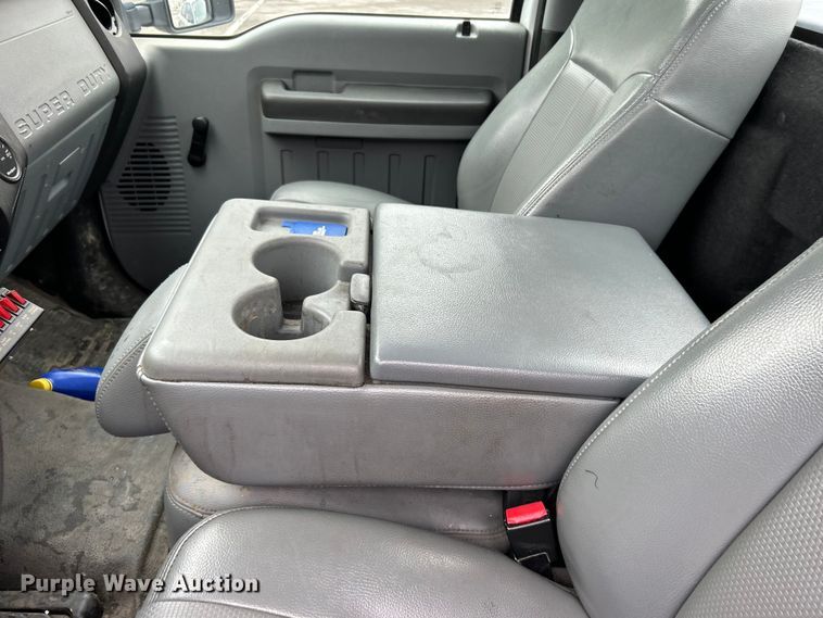 image for item EG0350 2012 Ford F250 Super Duty pickup truck