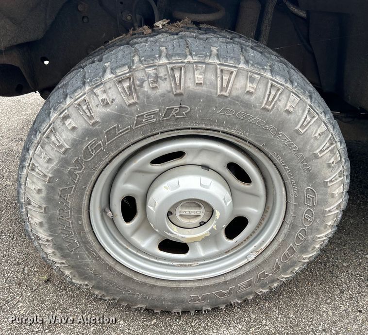 image for item EG0350 2012 Ford F250 Super Duty pickup truck