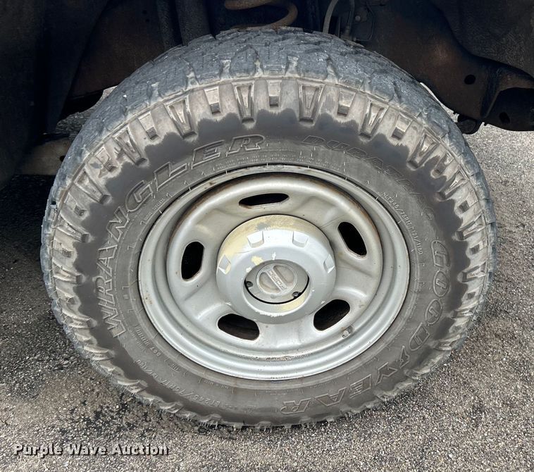 image for item EG0350 2012 Ford F250 Super Duty pickup truck