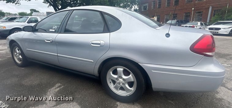 image for item EG0351 2006 Ford Taurus 