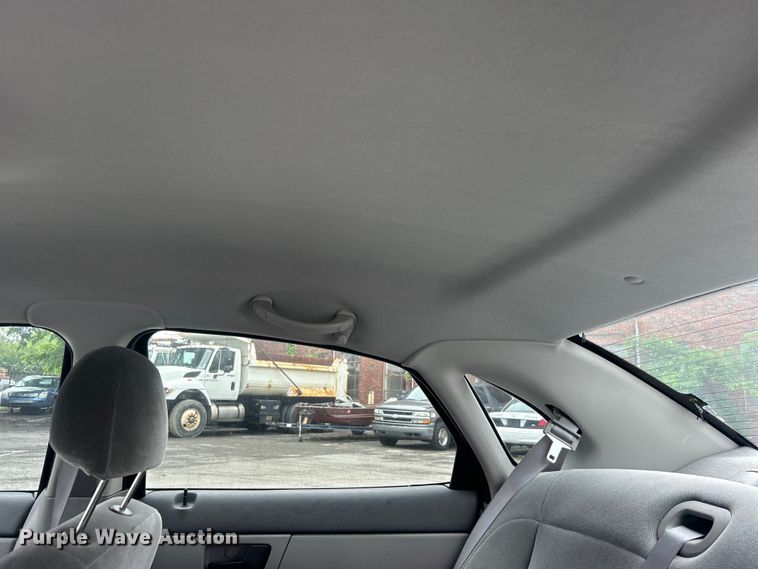 image for item EG0351 2006 Ford Taurus 