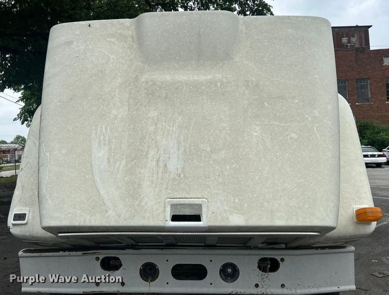 image for item EG0353 1998 International 2574  winch truck