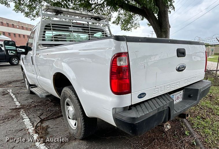 image for item EG0355 2010 Ford F250 Super Duty pickup truck