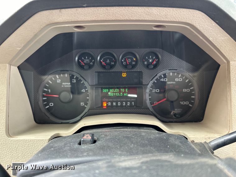 image for item EG0355 2010 Ford F250 Super Duty pickup truck