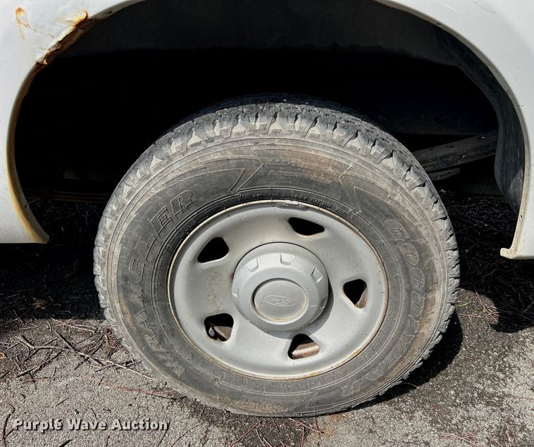 image for item EG0355 2010 Ford F250 Super Duty pickup truck