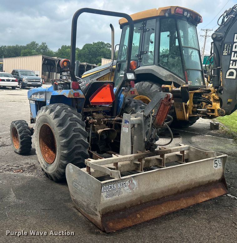 image for item EG0357 New Holland TC30  MFWD tractor