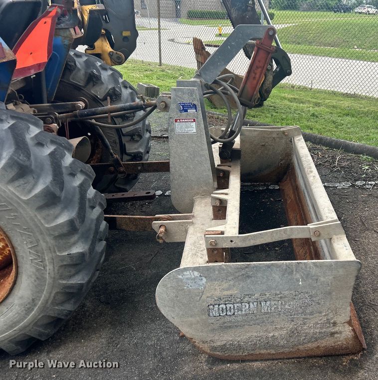 image for item EG0357 New Holland TC30  MFWD tractor