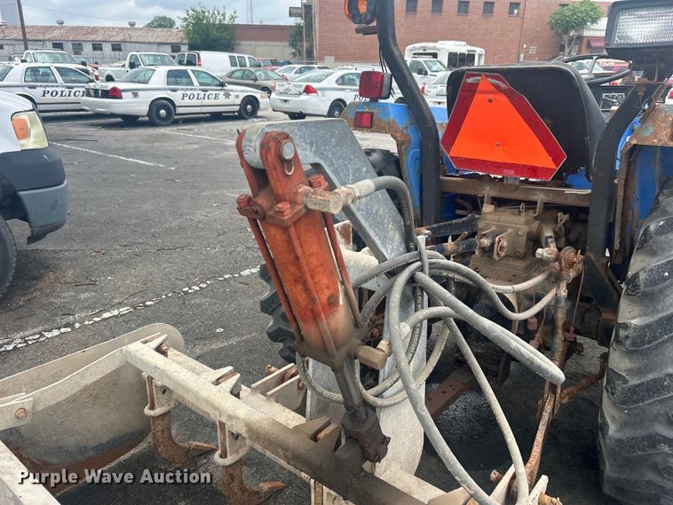 image for item EG0357 New Holland TC30  MFWD tractor