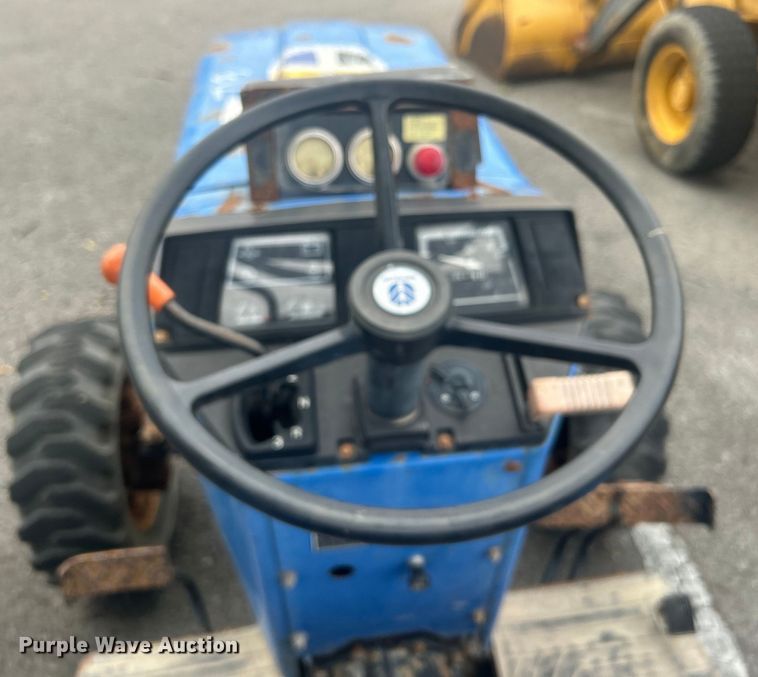 image for item EG0357 New Holland TC30  MFWD tractor