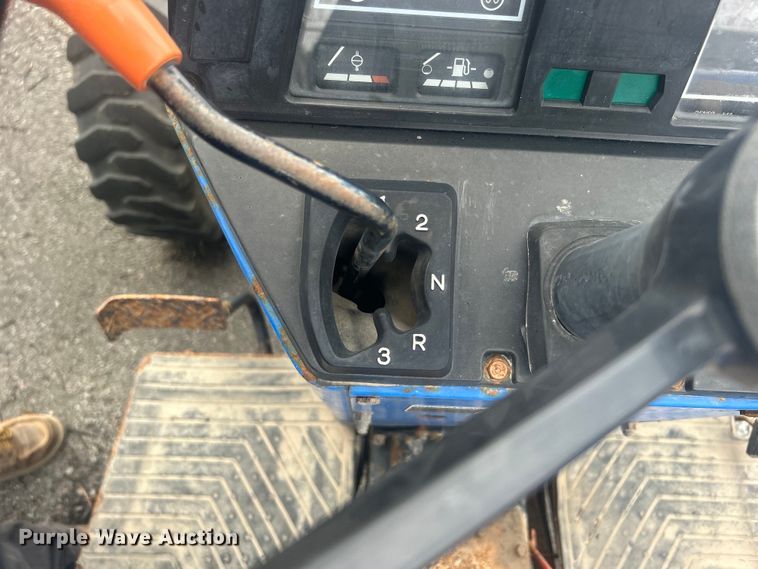 image for item EG0357 New Holland TC30  MFWD tractor