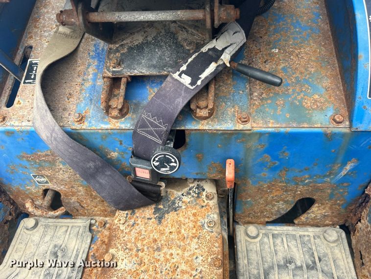 image for item EG0357 New Holland TC30  MFWD tractor