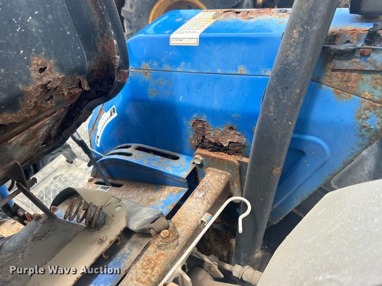 image for item EG0357 New Holland TC30  MFWD tractor