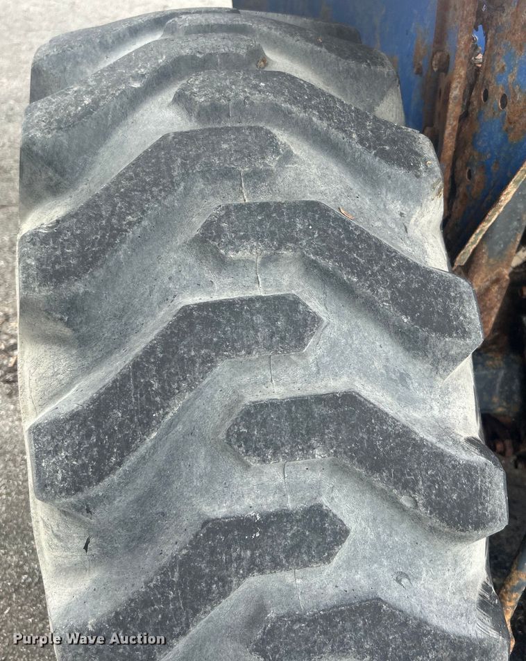 image for item EG0357 New Holland TC30  MFWD tractor