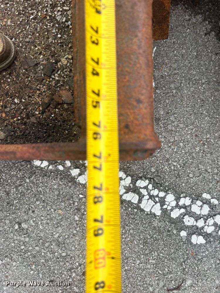 image for item EG0358 John Deere 332  skid steer loader