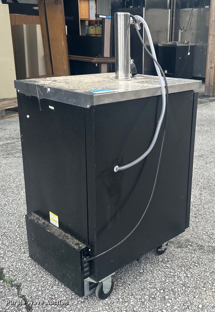 image for item EG0370 True TDD-1 beer dispenser