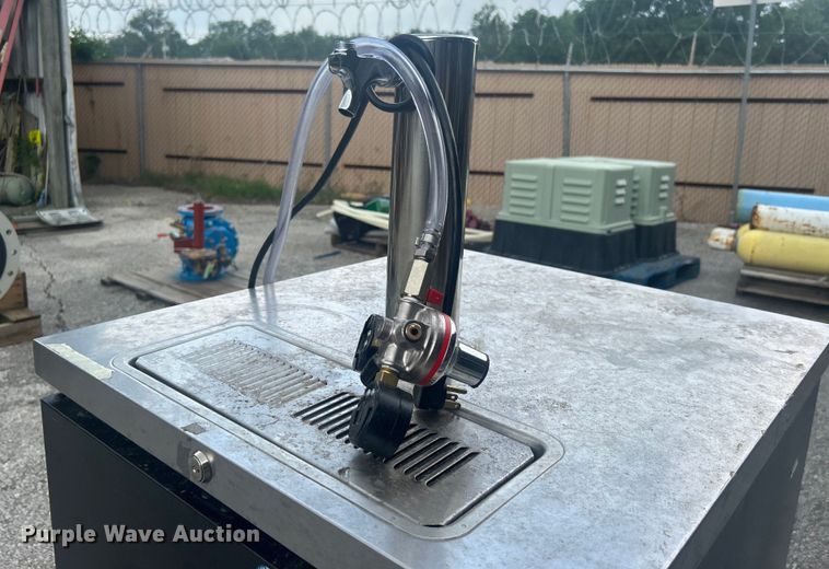 image for item EG0370 True TDD-1 beer dispenser