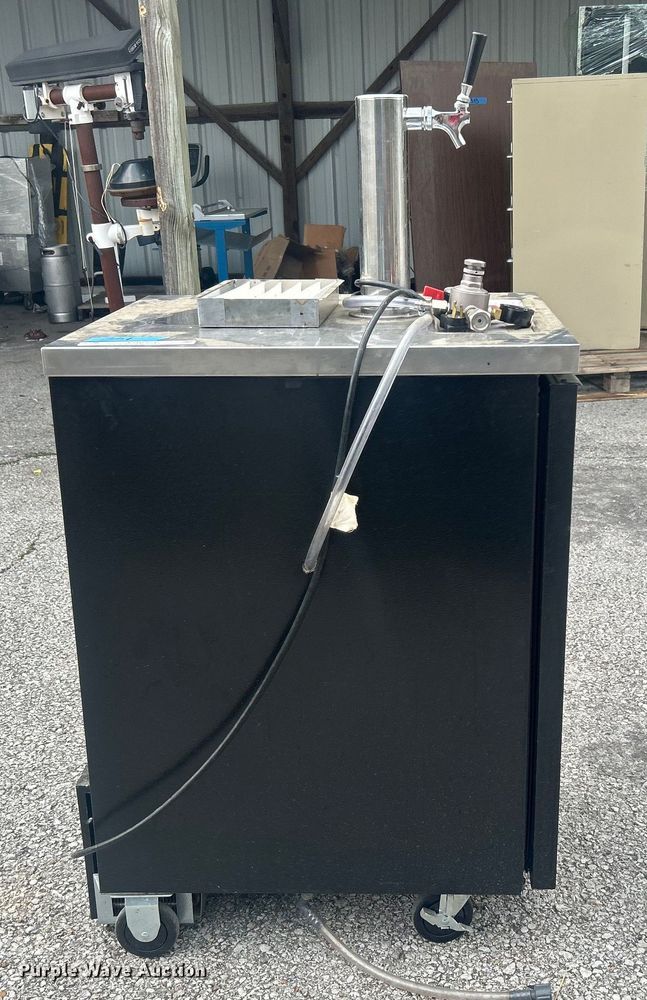 image for item EG0371 True TDD-1 beer dispenser