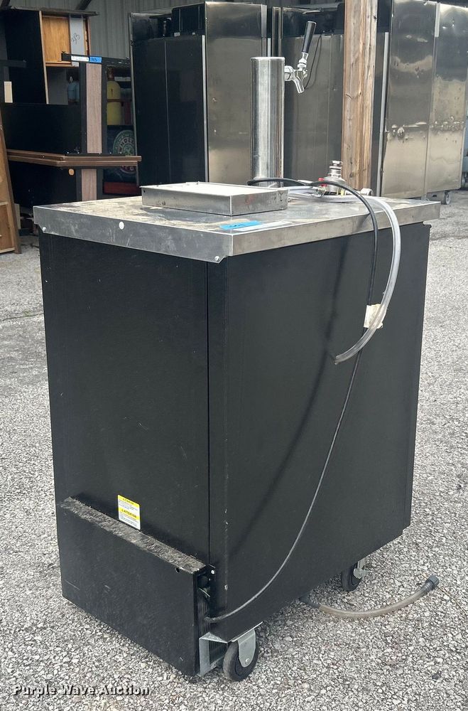 image for item EG0371 True TDD-1 beer dispenser