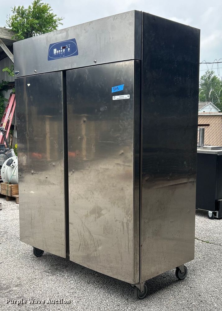 image for item EG0372 Electrolux SMART RH14FE2FEU freezer