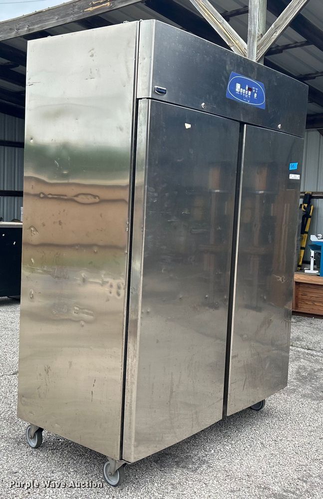 image for item EG0372 Electrolux SMART RH14FE2FEU freezer