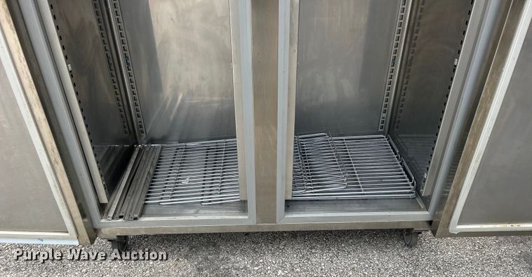 image for item EG0372 Electrolux SMART RH14FE2FEU freezer