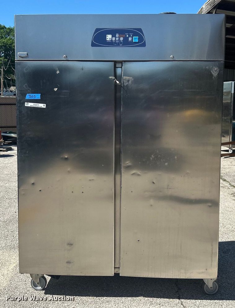 image for item EG0375 Electrolux SMART RH14FE2FEU freezer