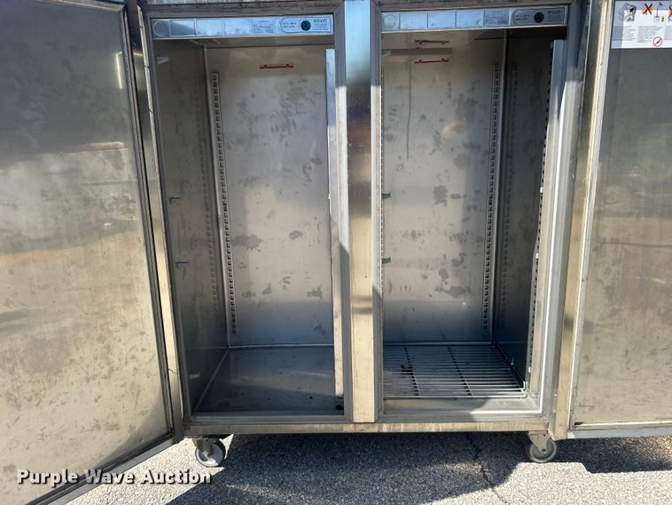 image for item EG0375 Electrolux SMART RH14FE2FEU freezer