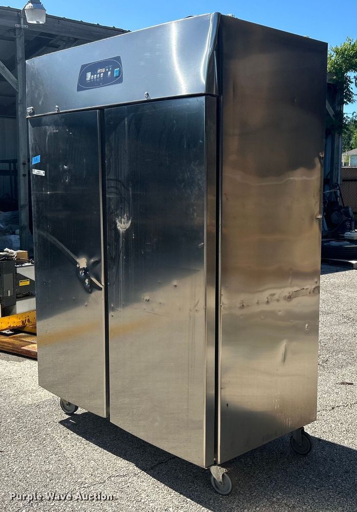 image for item EG0376 Electrolux SMART RH14FE2FEU freezer