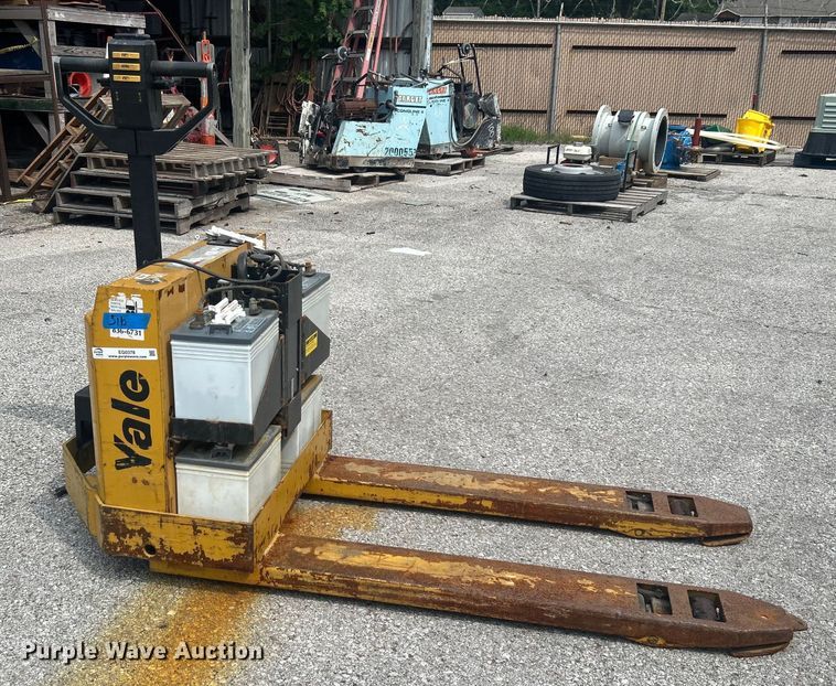 image for item EG0378 Yale MPB040ACN24C2748 pallet jack