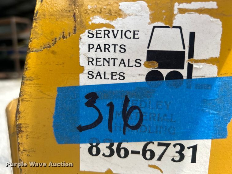 image for item EG0378 Yale MPB040ACN24C2748 pallet jack