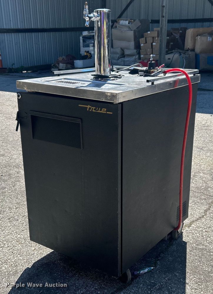 image for item EG0384 True TDD-1 beer dispenser