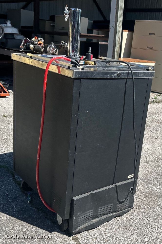 image for item EG0384 True TDD-1 beer dispenser