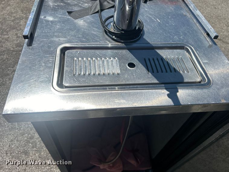 image for item EG0384 True TDD-1 beer dispenser