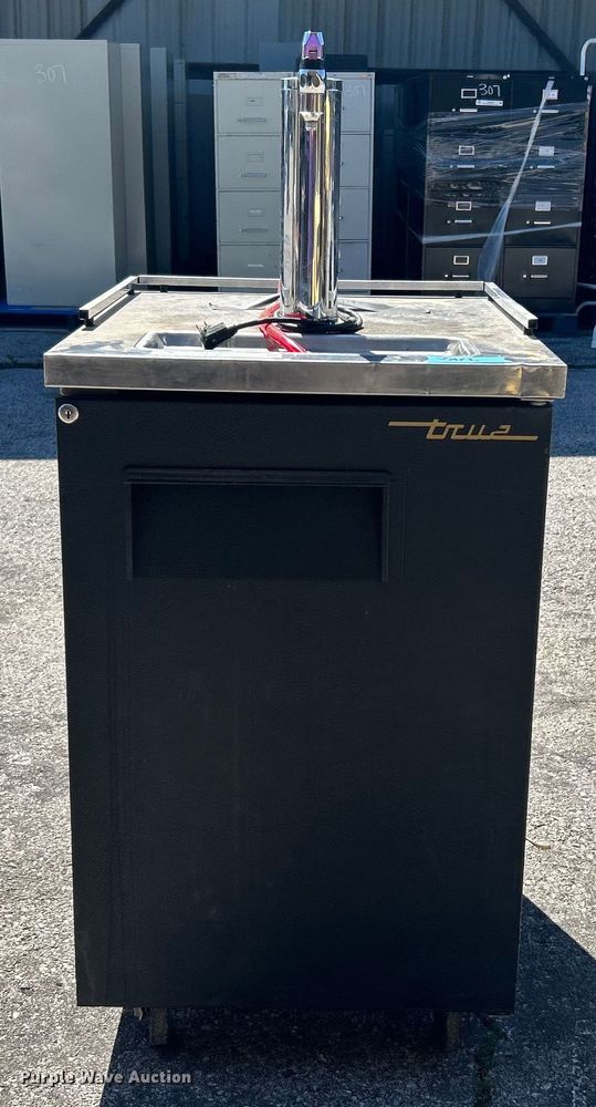 image for item EG0386 True TDD-1 beer dispenser