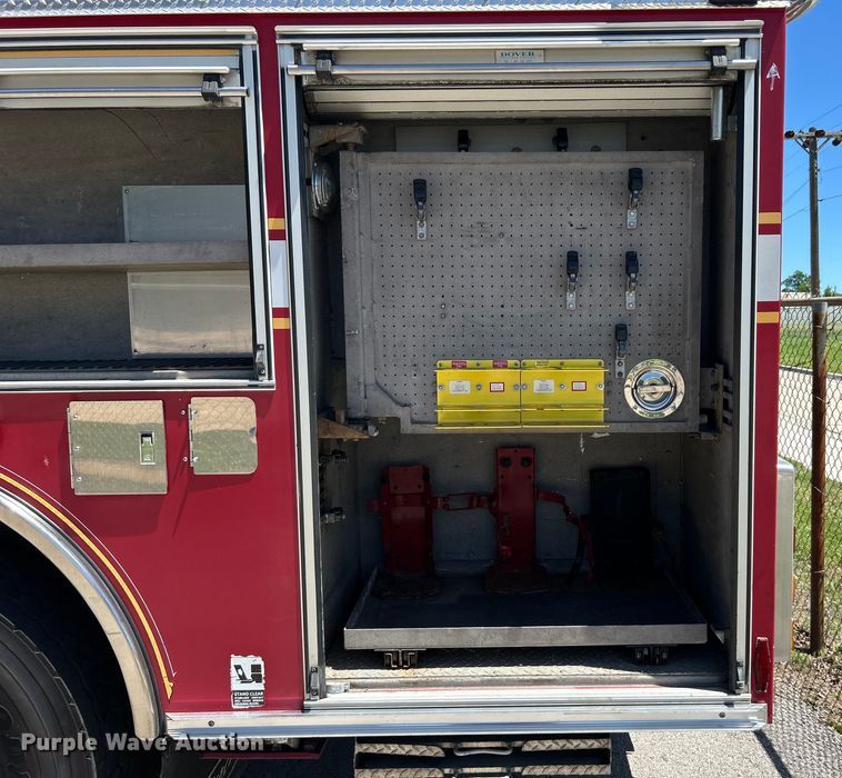 image for item EG0389 2000 Pierce Telesquirt 65 Aerial Ladder ladder fire truck