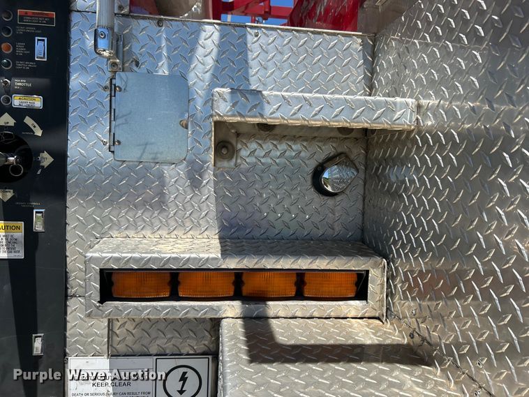 image for item EG0389 2000 Pierce Telesquirt 65 Aerial Ladder ladder fire truck