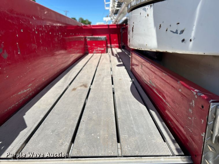 image for item EG0389 2000 Pierce Telesquirt 65 Aerial Ladder ladder fire truck