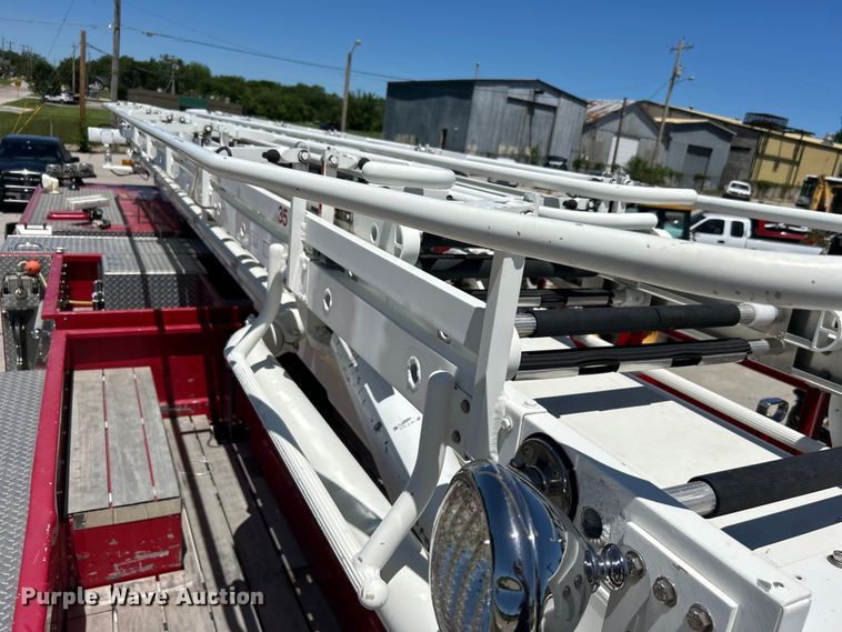 image for item EG0389 2000 Pierce Telesquirt 65 Aerial Ladder ladder fire truck