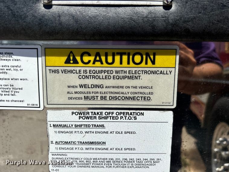 image for item EG0389 2000 Pierce Telesquirt 65 Aerial Ladder ladder fire truck