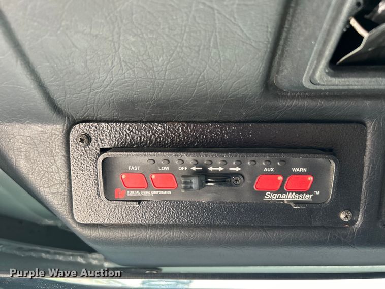 image for item EG0389 2000 Pierce Telesquirt 65 Aerial Ladder ladder fire truck