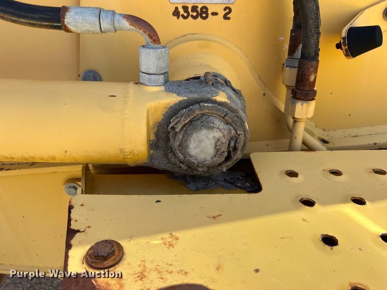 image for item EG0391 1998 John Deere 310SE backhoe