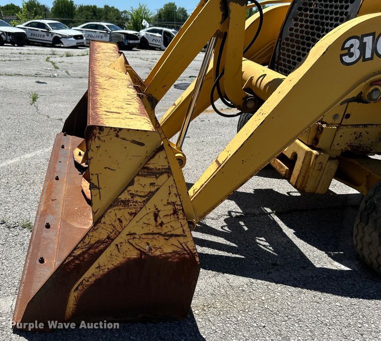 image for item EG0391 1998 John Deere 310SE backhoe